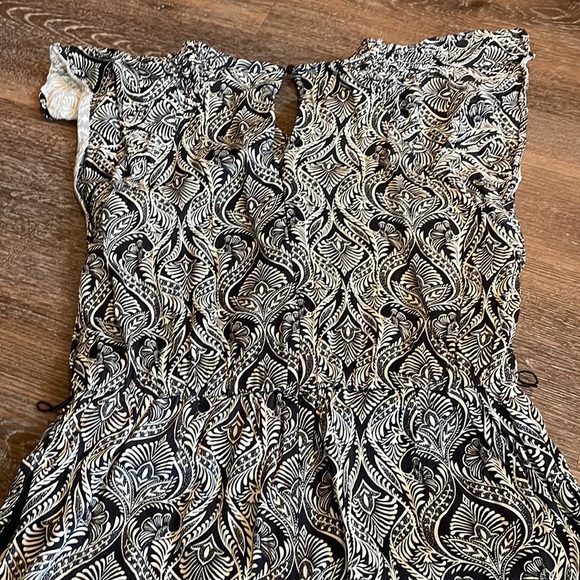 Romper - Picture 4 of 6